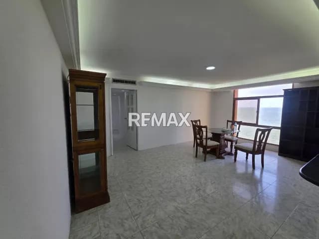 APARTAMENTO EN ISLA DORADA