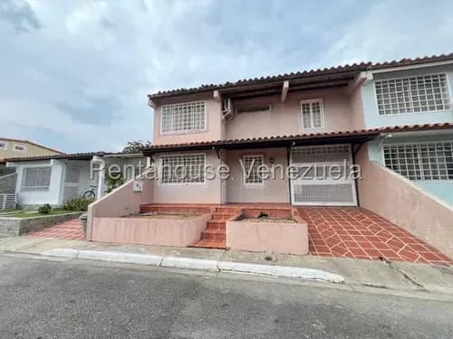 Casa-quinta Muy Conservada Y Ampliada En Venta En La Urbanización Plaza Caribe Barquisimeto,lara Rc
