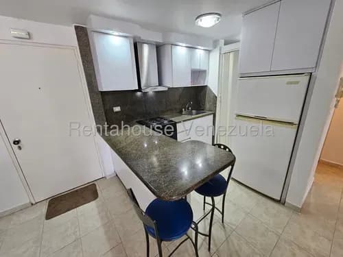Apartamento En Alquiler En Sabana Grande, Ubicación Estratégica. Jm-rc 26:22033