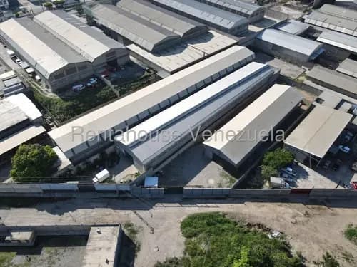 Venta Amplio Y Funcional Galpon De 1.758 Mtrs | Almacenamiento Vertical | Oficinas Administrativas | Vigilancia 24/7 En Zona Industrial 3 Barquisimeto. Monica Carrasquel Asesor Inmobiliario