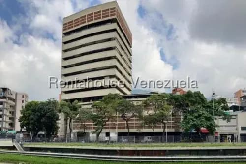Oportunidad Gastronómica: Local Con Terraza Y Equipamiento Total Centro Comercial Los Cedros La Florida Gc 26-14033