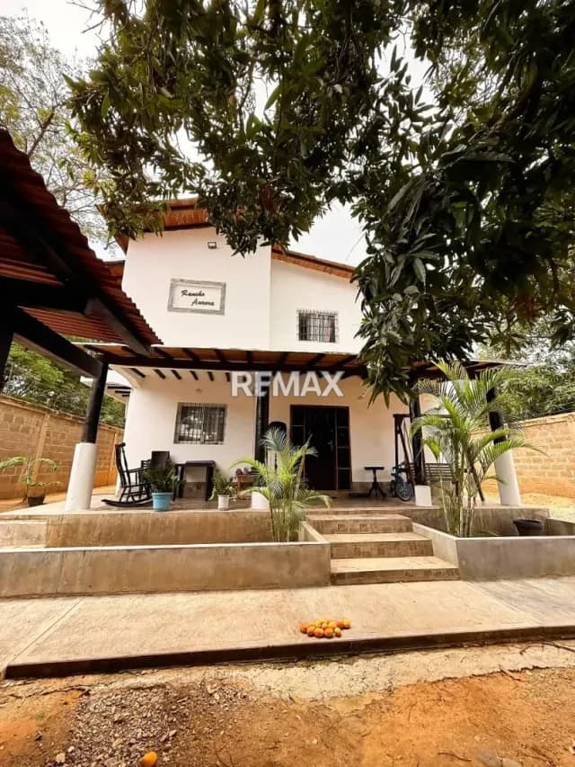 EN VENTA TOWN HOUSE RANCHO AURORA SAN JUAN
