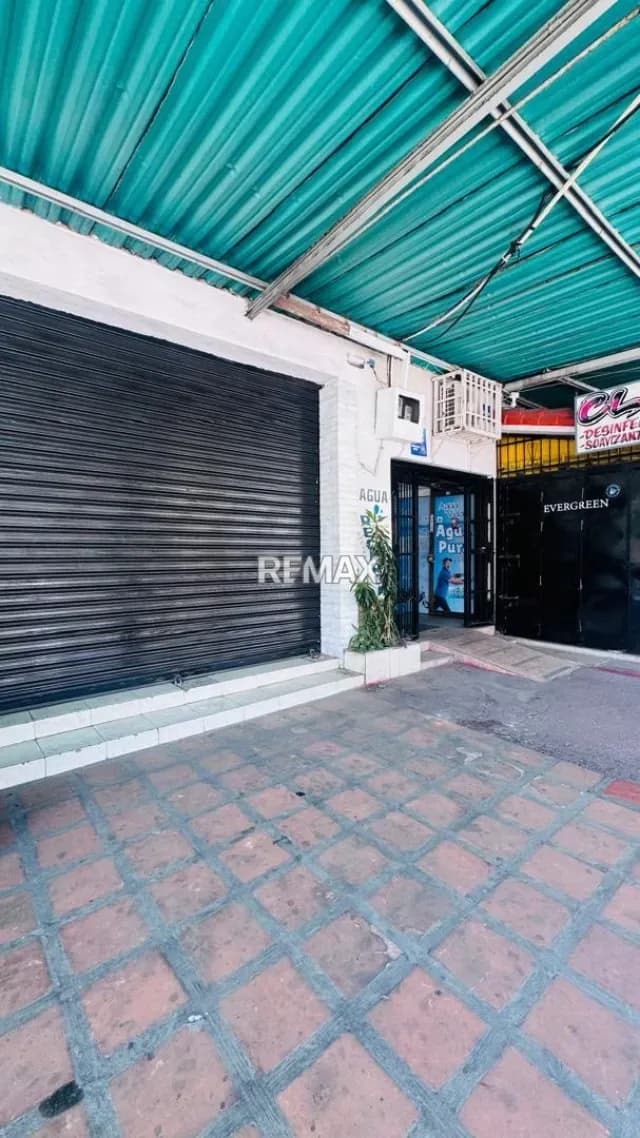 Locales comerciales cómodos y funcionales. av 19 de abril