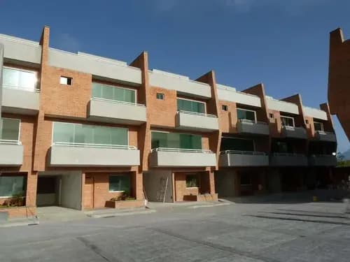 Jb Townhouse En Venta, Loma Linda #20-14635