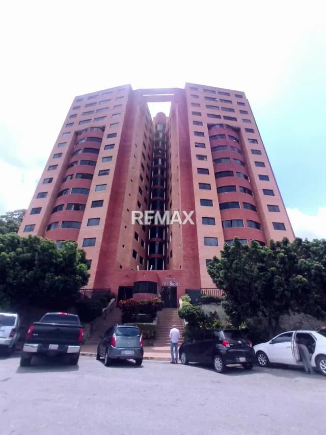 Venta de Apartamento en Mañongo Resid Las Brisas planta 100%