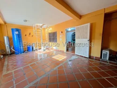 Lcda. Milagros Inmuebles Nazareth Casa En Venta En Barquisimeto Lara Zona Centro. Codigo Del Inmueble 26-20154 Economica Residencial Economico