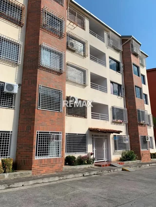 APARTAMENTO EN VENTA CONJUNTO RES. SANTA ROSA
