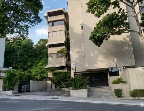 Apto En Alquiler En Urb. La Alameda Ideal Para Familias Muy Cerca De La Embajada Americana