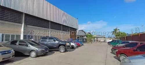 Galpon Industrial En Alquiler Barquisimeto, Gisselle Lobo Alquila Excelente Galpon Con 1600m2 Area De Oficinas Baños Y Estacionamiento Con Vigilancia Ideal Para Todo Tipo De Rubro 2 4 4 9 6 5