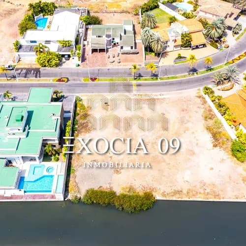 Terreno Con Canal - Las Villas Lechería