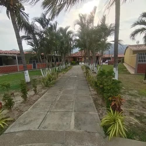 Josefina Toledo Alquila Casa Amoblada En San Diego, Valle De Oro, 275m2, Piscina, Seguridad, 323937