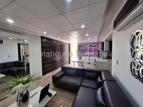 Daniela Linarez Vende Hermoso Apartamento Con Sala-comedor Amplia, Cocina Moderna Grandes Ventanales, 4 Habitaciones, 3 Baños Completos, Planta Eléctrica, Este De Barquisimeto