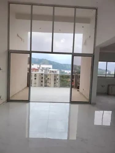 Penthouse En Res Mandarin. Ina-1033