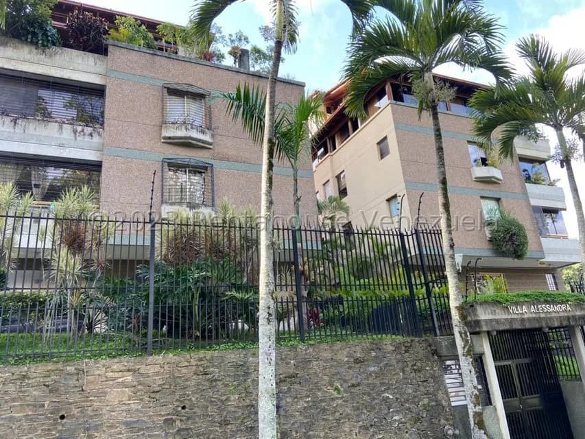 Apartamento (Duplex) en Venta en Miranda, Distrito Metropolitano