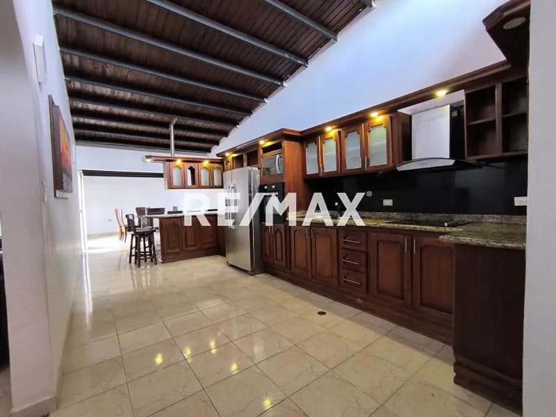 Se Alquila Casa en Urbanización La Castellana, Palma Real, Tipuro, Maturín
