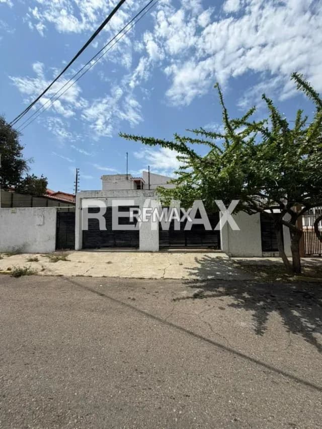 CASA COMERCIAL O RESIDENCIAL SECTOR SANTA MARIA