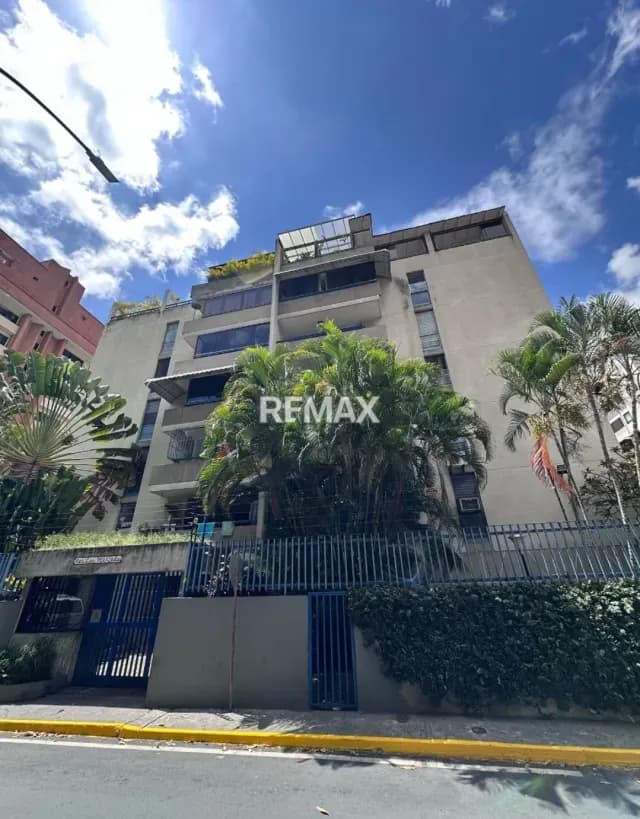 Exclusivo apartamento en venta con excelente iluminación y vista - Caracas (