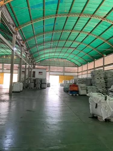Excelente Galpón De Un Nivel 3.600 Mts De Construcción En 3.600 De Terreno Plan0 Altura 10 Mts Fácil Acceso Al Transporte Pesado Todos Los Servicios Documentos Al Día