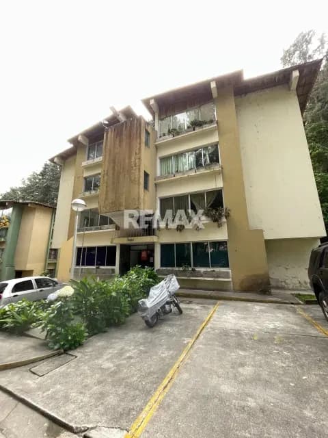 APARTAMENTO RES. VALLE VERDE
