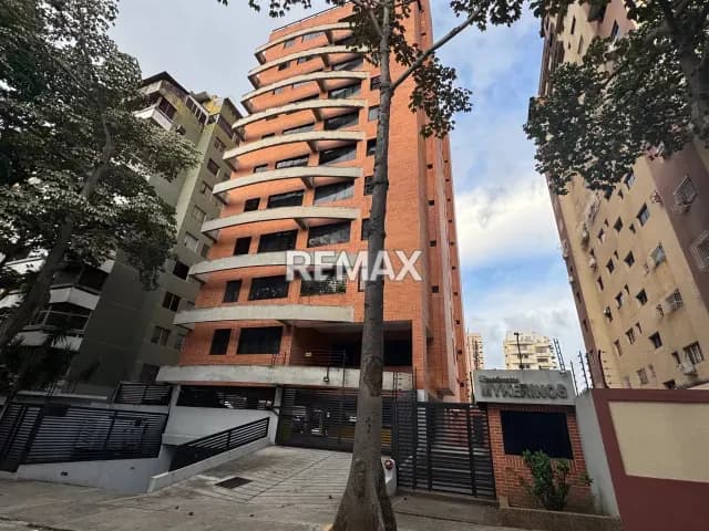 Apartamento en alquiler en Los Nisperos