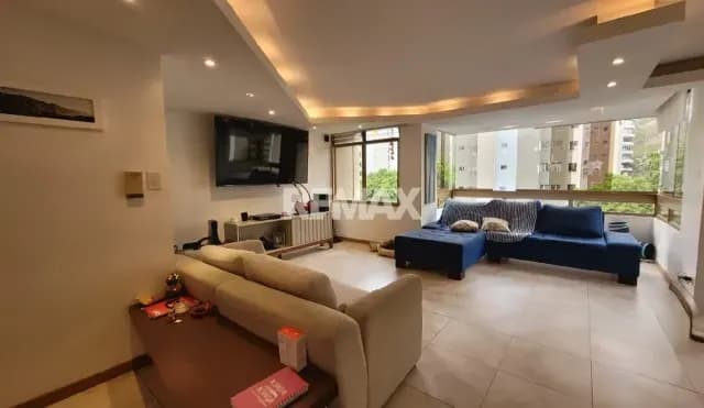 EN VENTA APTO URB. TERRAZAS DEL AVILA