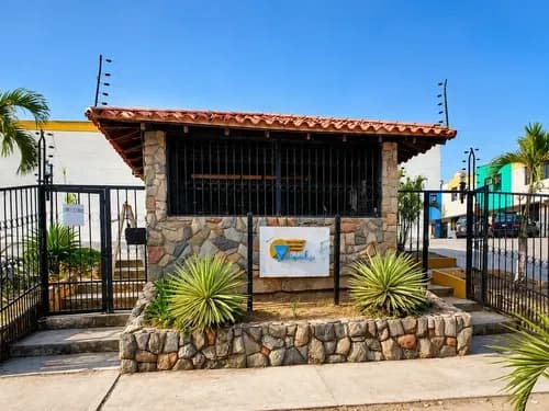 Yo Ofrece Town House En Villa El Sol Parque Valencia