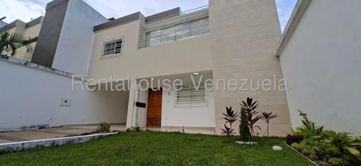 Townhouse (Duplex) en Venta en La Pedregosa, Merida