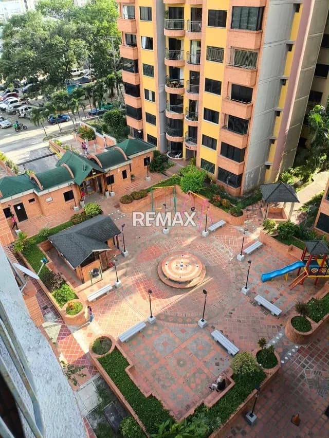 Apartamento en Venta 86 m2 con Pozo de Agua y Planta Eléctrica Amoblado