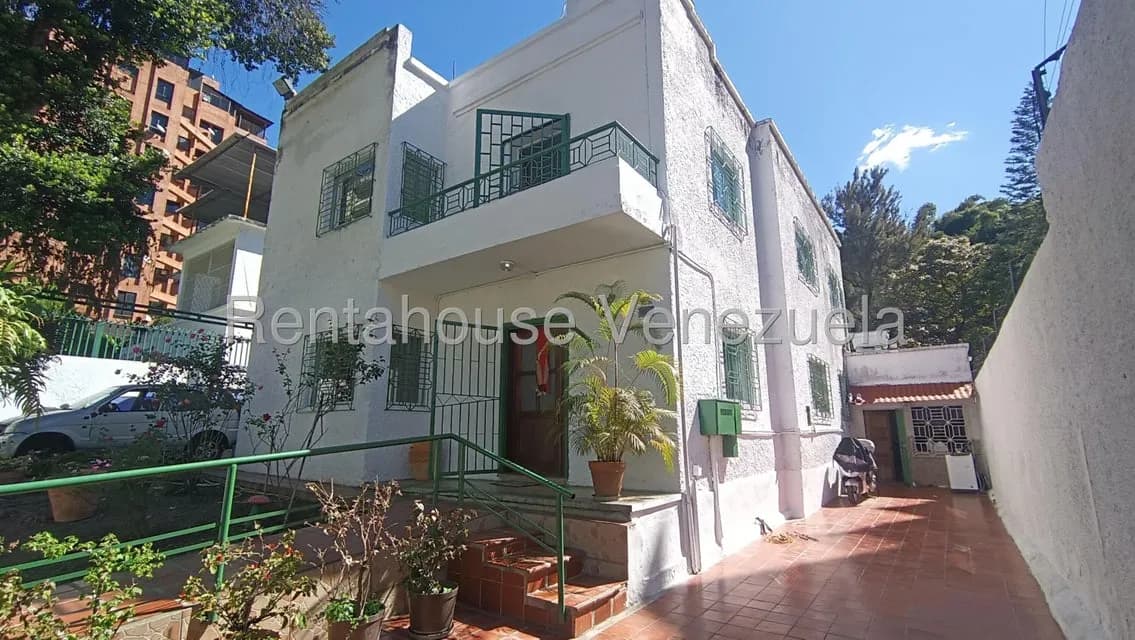 Comercial (Galpon - Deposito) en Alquiler en San Bernardino, Distrito Metropolitano