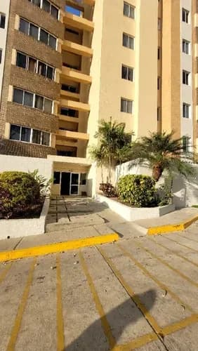 Moderno Y Espacioso Apartamento En Mañongo Res. Puerta Real Ef-ind
