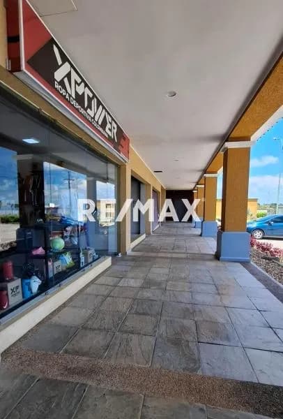 Se Alquila Local Comercial en Obra Gris C.C. Paseo San Miguel