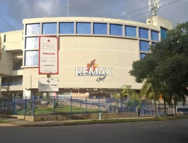 En Venta Exclusivo Local comercial 50mts2 C.c Mediterranean Plaza