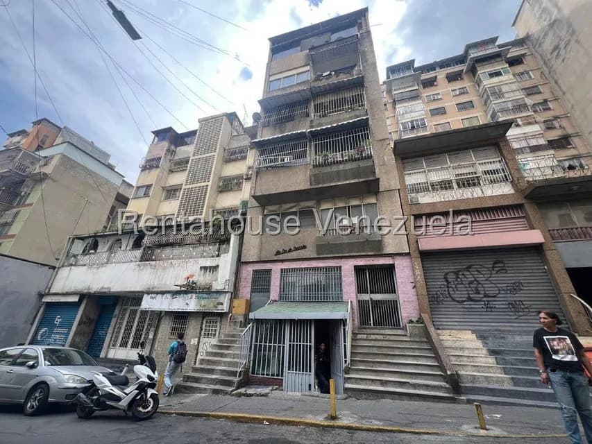 Apartamento (1 Nivel) en Venta en Parroquia La Candelaria, Distrito Metropolitano