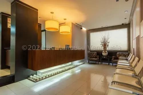 Ym // Centro Odontologico En Venta - Santa Paula // Mls #24-18331