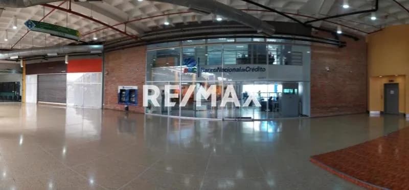 Local Comercial en Alquiler Centro Comercial Metrópolis Zona Oeste - Barquisimeto