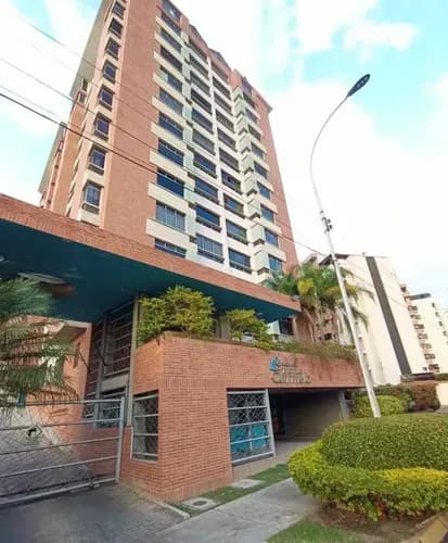 Apartamento De Oportunidad En Mañongo Res Montecarmelo-sl