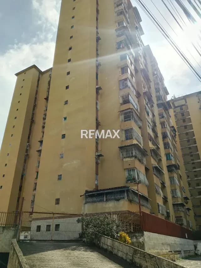 Venta de apartamento residencia Central Cúa