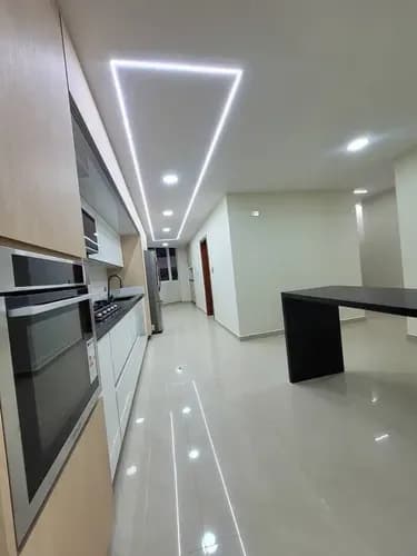 Fernando & Yosmar En Alquiler Moderno Apartamento En El Parral Res Assad Garden ( Solo Clientes )