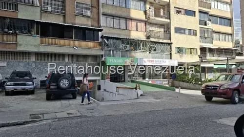 Local En Alquiler Urb. Los Ruices, Caracas 26-21130