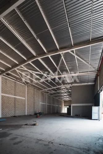 Complejo De Galpones Industriales Y Corporativo En Venta. Zona I El Recreo.