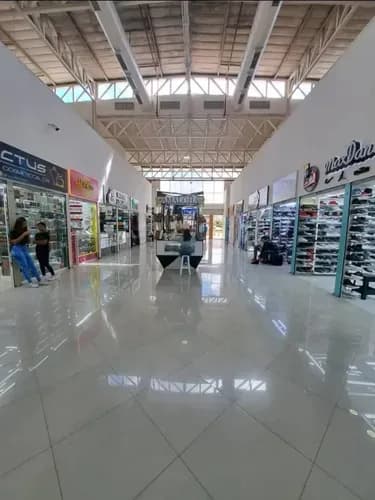 Venta Local Centro Comercial La Isla Solo Para Emprendedores Facilidades De Pago