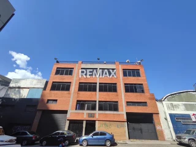 Edificio Industrial en Venta Boleita