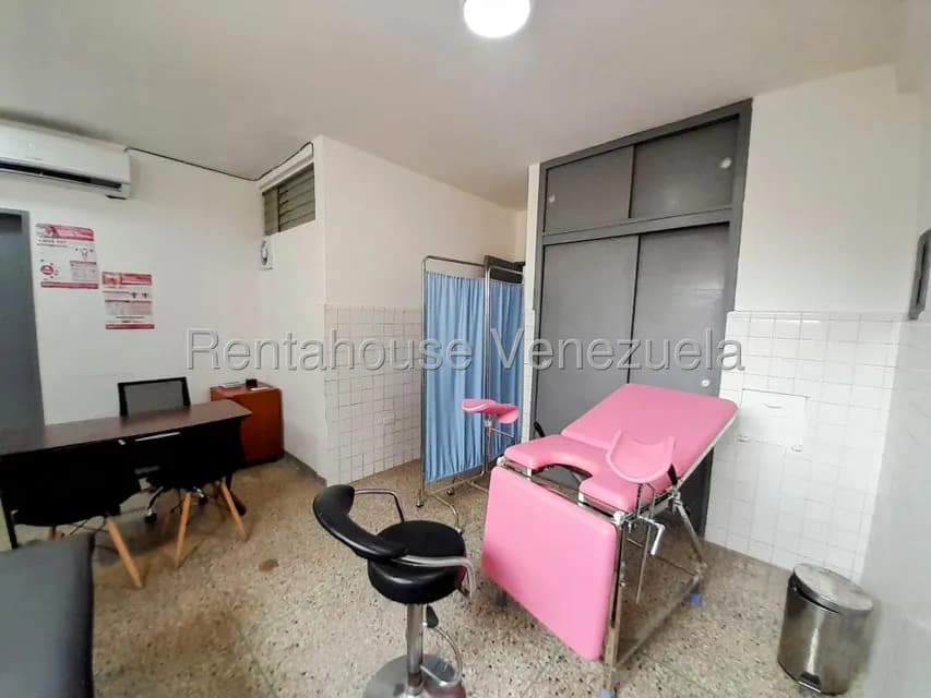 Comercial (Consultorio Medico) en Alquiler en Centro, Lara