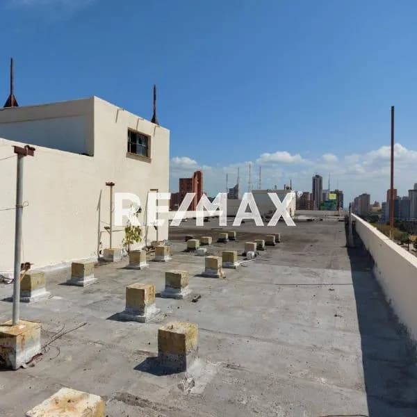 Traigo para ti amigo inversionista una estructura con un metraje de 6317 m² de construcción, distribuidos en seis (6) niveles