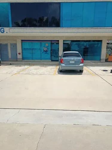 En Venta Oficina En Aerocentro Internacional-valencia 12-07