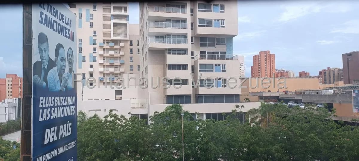 Comercial (Oficina) en Alquiler en Avenida Bella Vista, Zulia