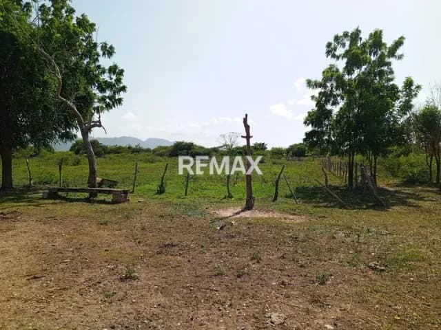 EN VENTA TERRENO DE 2.957,81 M2 EN EL SECTOR GRANJA DE TIBANA, CHICHIRIVICHE.