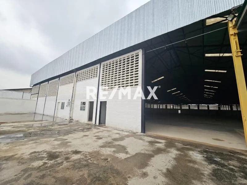 Galpón en venta Zona Indsutrial Piñonal