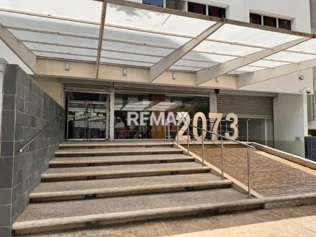 Oficina en Torre empresarial 2073 en venta