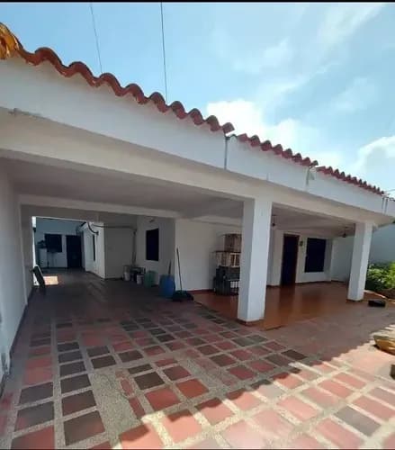 Casa Con Apartamento Anexo Urb Guaraguao En Alquiler Solo Empresas
